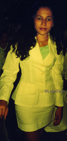 Date this lovely Brazil girl Maria from ITABUNA B8260