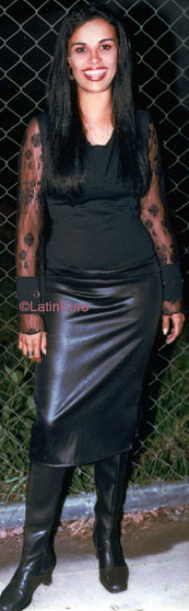 Date this stunning Brazil girl Daniele from SANTA CLARA B8271