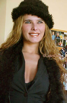 Date this hot Brazil girl Fabia from SAO PAULO B8294