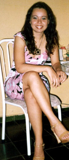 Date this lovely Brazil girl Fabiana from CUIABA B8295