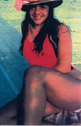 Date this stunning Brazil girl Claudine from SAO PAULO B8376