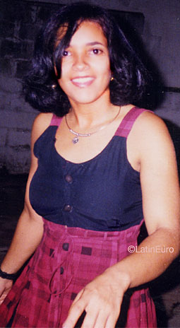 Date this sultry Brazil girl Ronilda from SAO DOMINGOS DO ARAGUAIA B8429