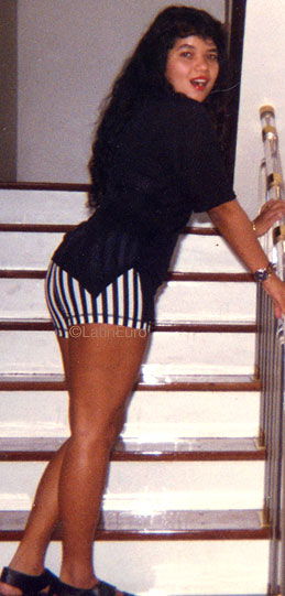 Date this tall Brazil girl Geysa from MORENO B8454