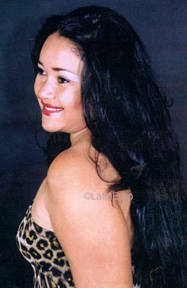 Date this athletic Brazil girl Martha from BRASILIA B8493