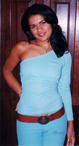 Date this gorgeous Brazil girl Poliana from TEIXEIRA DE FREITAS B8525