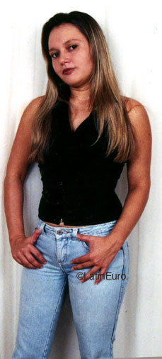 Date this good-looking Brazil girl Marcia from ARIQUEMES B8526