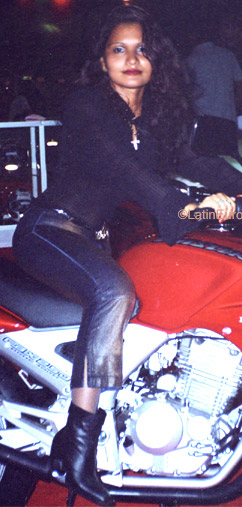 Date this voluptuous Brazil girl Sandra from MARABA B8586