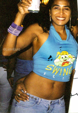 Date this passionate Brazil girl Eliana from SALVADOR B8681