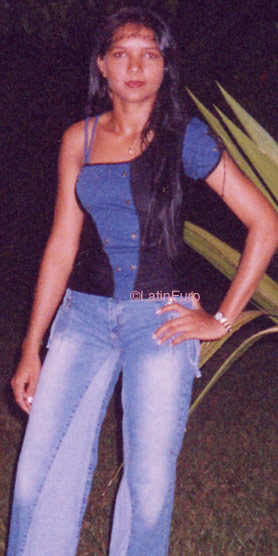 Date this delightful Brazil girl Maria from ALTAMIRA B8683