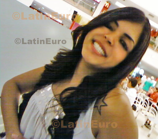 Date this funny Brazil girl Sabrina from Sao Paulo B870