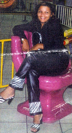 Date this sensual Brazil girl Josenilda from  B8778