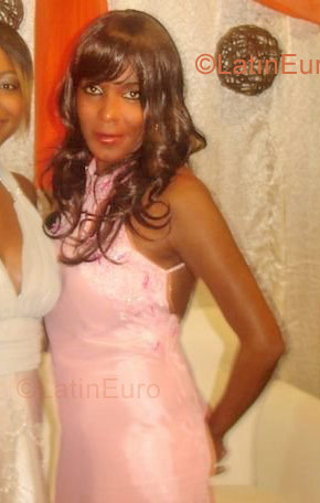 Date this tall Brazil girl Sandra from Joinville B945