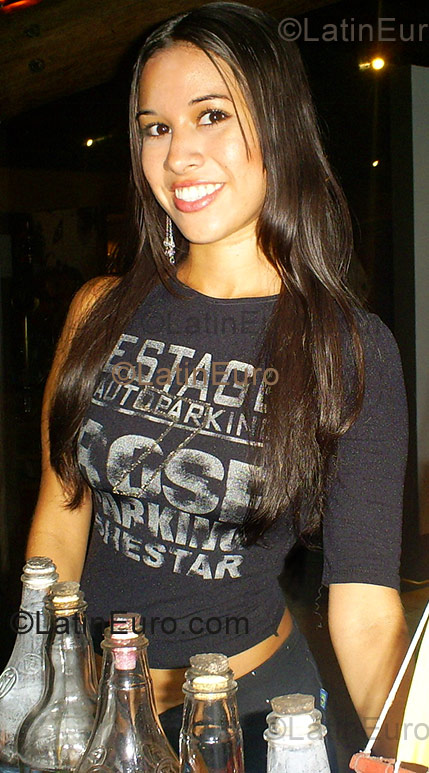 Date this fun Brazil girl Daniele from Belem B968