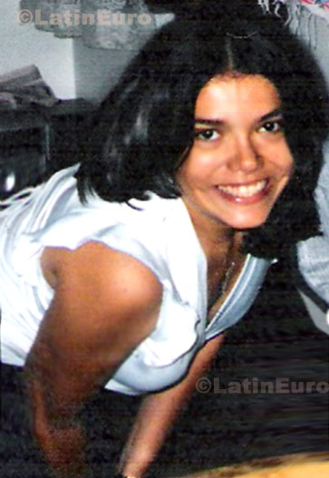 Date this attractive Any Country girl Silvia from  N-1063