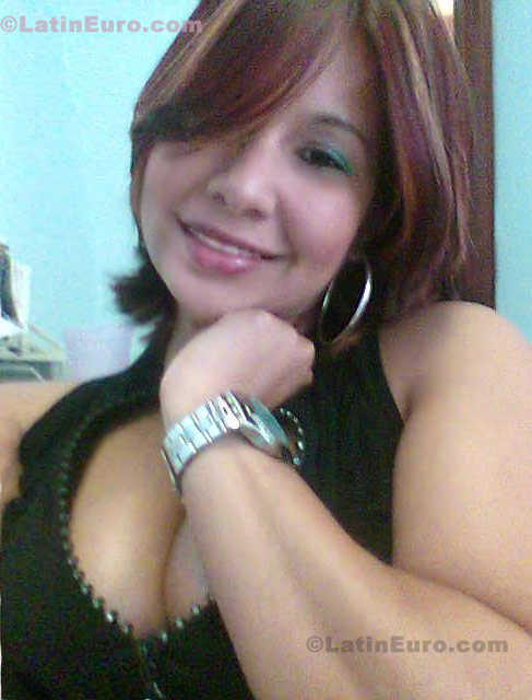 Date this foxy Any Country girl Angela from  N-1069