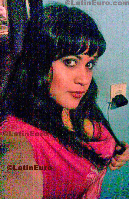 Date this lovely Any Country girl Maria from  N-1084