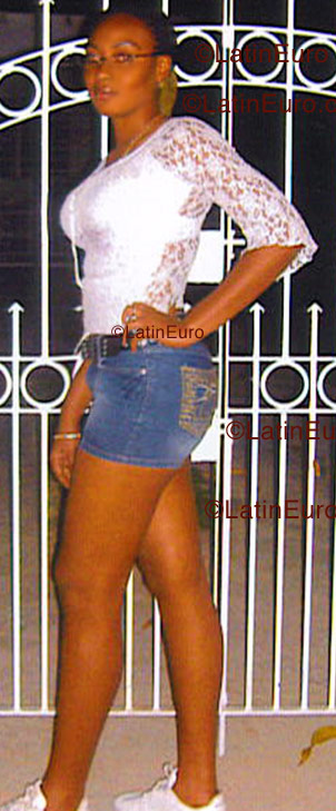 Date this cute Jamaica girl Alicia from Kingston N-112