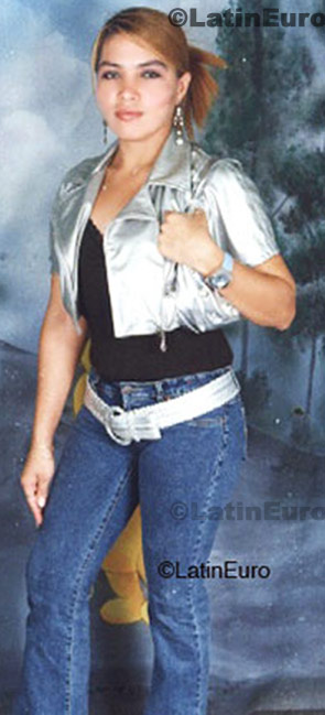 Date this young Any Country girl Merlin from Tegucigalpa N-1156