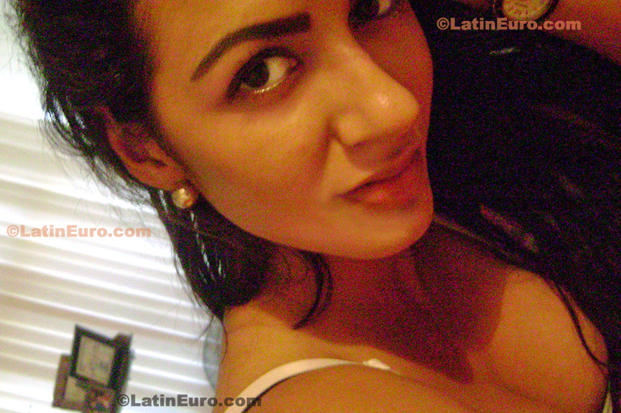 Date this hard body Mexico girl Lizeth from  N-1167