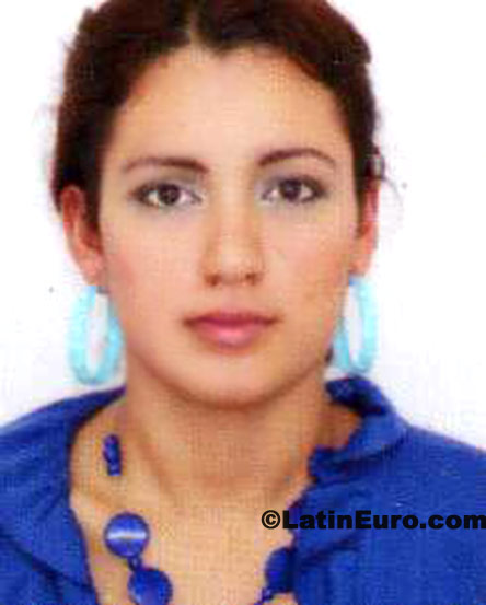 Date this nice looking Mexico girl Mayra-Mexi from Guadalajara N-1184