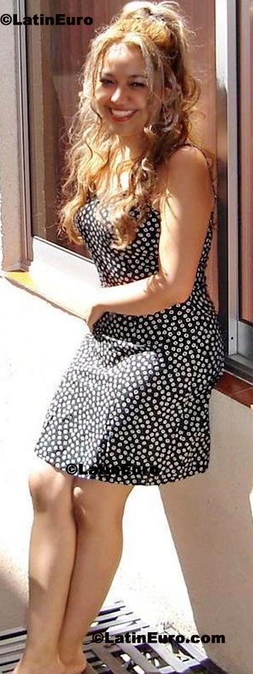 Date this sultry Mexico girl Lizeth from Mexico City N-1326