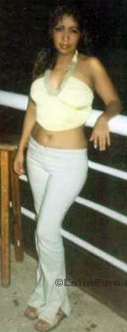 Date this happy Mexico girl Cecilia from Mexico City N-1360