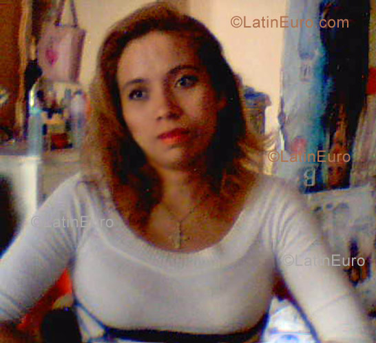 Date this athletic Mexico girl Akasha from  N-305