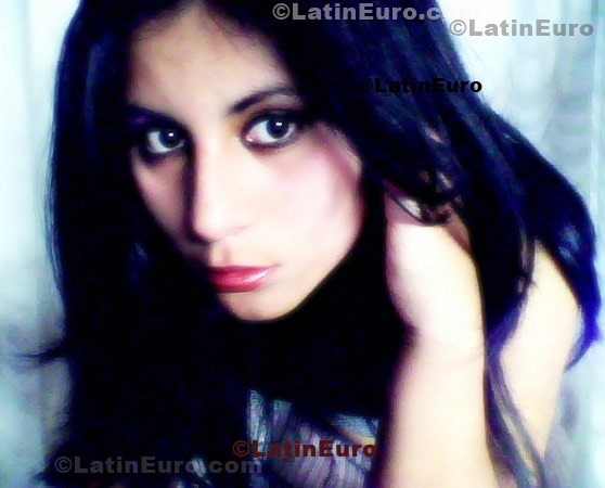 Date this pretty Peru girl Nataly from Cajamarca N-975