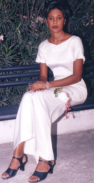 Date this athletic Any Country girl Myrtha from  N2362