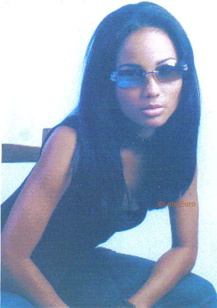 Date this pretty Any Country girl Dinny from  N2374