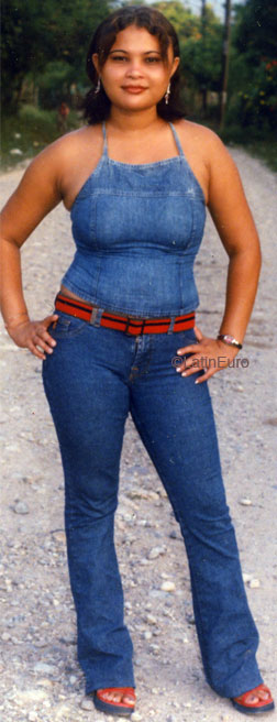 Date this good-looking Honduras girl Rosa from  N2401