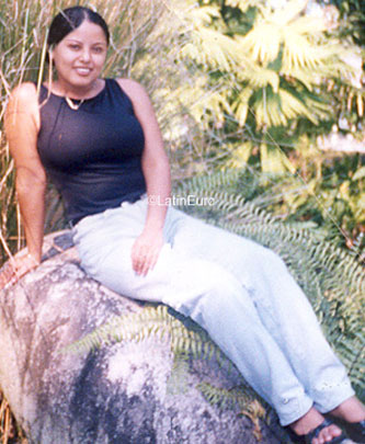 Date this attractive Honduras girl Elsy from La Ceiba N2455