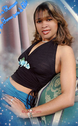 Date this tall Any Country girl Milka from  N2754