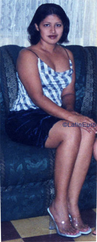 Date this delightful Honduras girl Dunia from Yoro N2854
