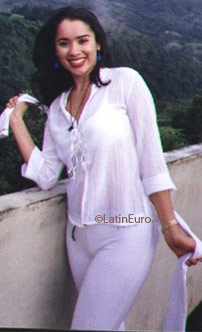 Date this attractive Panama girl Gissell from  N3141