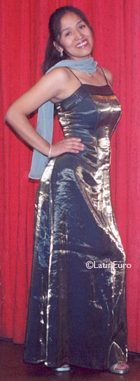 Date this tall El Salvador girl Cecilia from Lima N3269