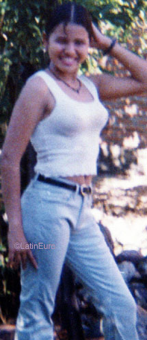 Date this lovely Honduras girl Delsy from Choluteca N3394