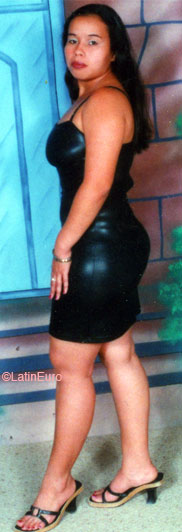 Date this georgeous Honduras girl Reina from Yoro N3488