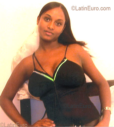 Date this gorgeous Any Country girl Wendy from  N571