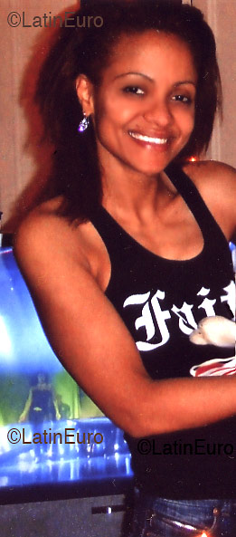 Date this funny France girl Juliette from  N573