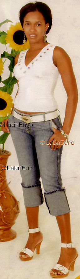 Date this charming Any Country girl Carolina from  N813