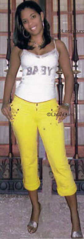 Date this pretty Any Country girl Esmeralda from  N820