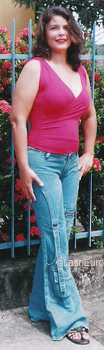 Date this happy Brazil girl Isabelle from  B6335