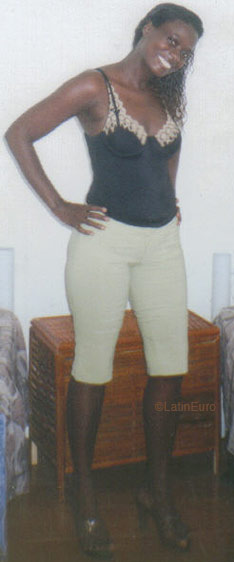 Date this happy Brazil girl Ana from SALVADOR B6660