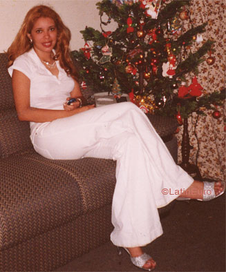 Date this sultry Brazil girl Alessandra from MANAUS B6805