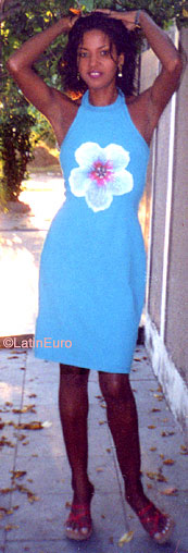 Date this lovely Brazil girl Marines from RIO DE JANEIRO B8065