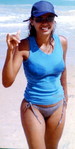 Date this athletic Brazil girl Elaine from CAMPINA B8483