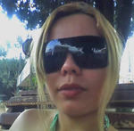 good-looking Brazil girl  from  B2200