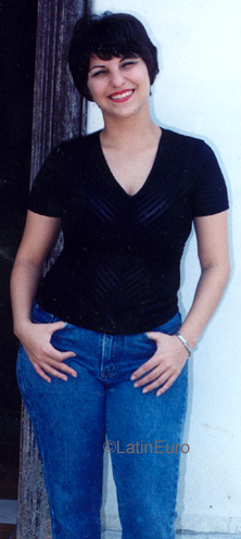 Date this pretty Honduras girl Ibesya from San Pedro Sula N3858