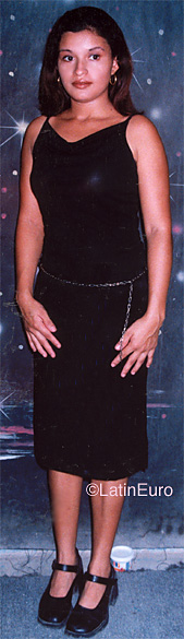 Date this sultry Honduras girl Iris from Choloma N3872